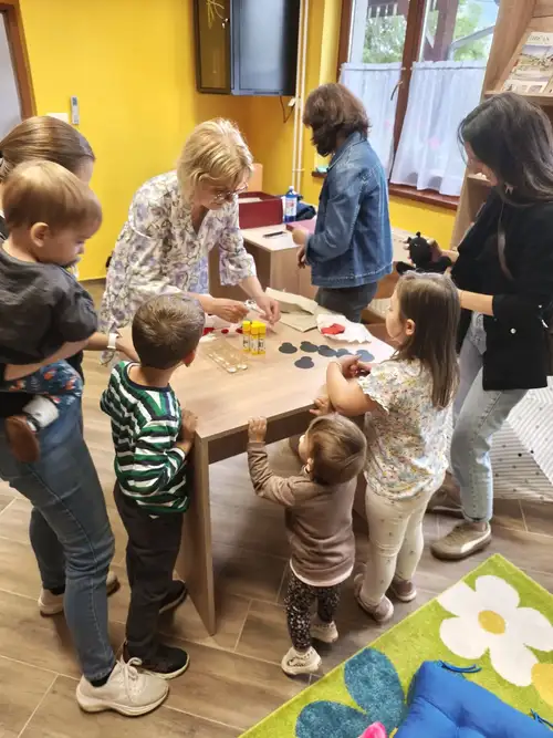 Meseláda foglalkozás Kétvölgyön
